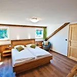 Pensjonat Der Kolmenhof - Dein Ort An Der Quelle 3*