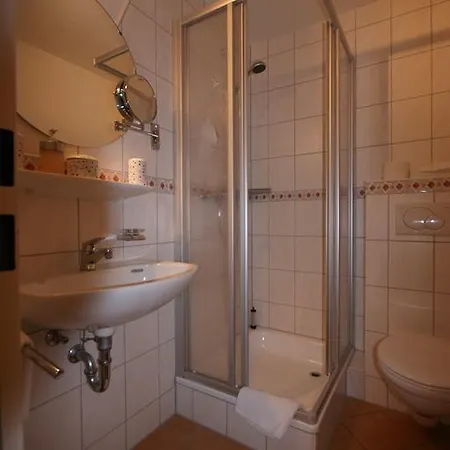 Gasthof Höhengasthaus Kolmenhof An Der Donauquelle 3*