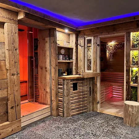 Hoehengasthaus Kolmenhof An Der Donauquelle