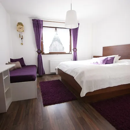 Hoehengasthaus Kolmenhof An Der Donauquelle Casa de hóspedes 3*