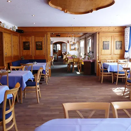 Höhengasthaus Kolmenhof An Der Donauquelle Furtwangen