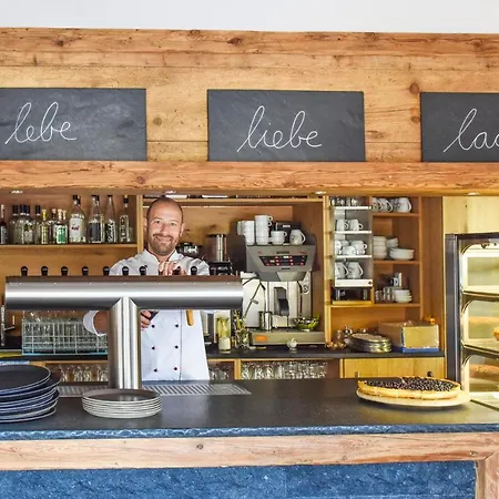 Hoehengasthaus Kolmenhof An Der Donauquelle 招待所